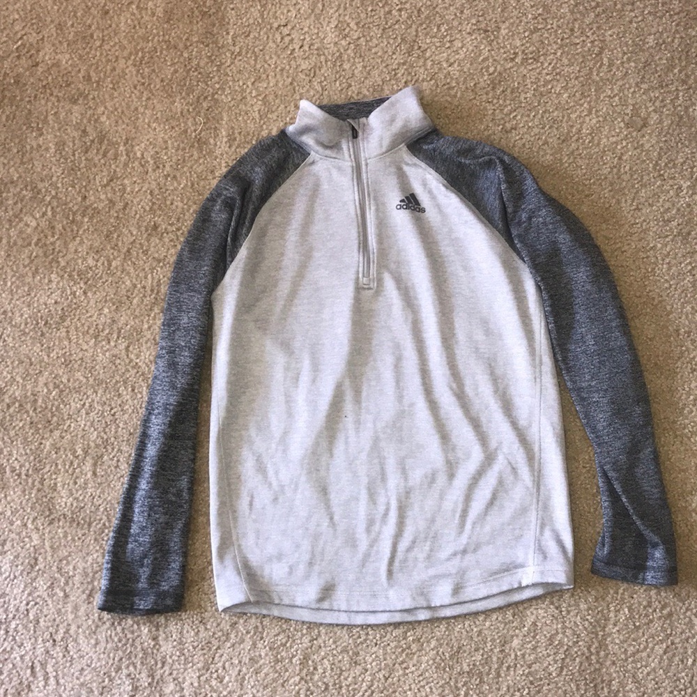 Adidas men’s small sweatshirt
